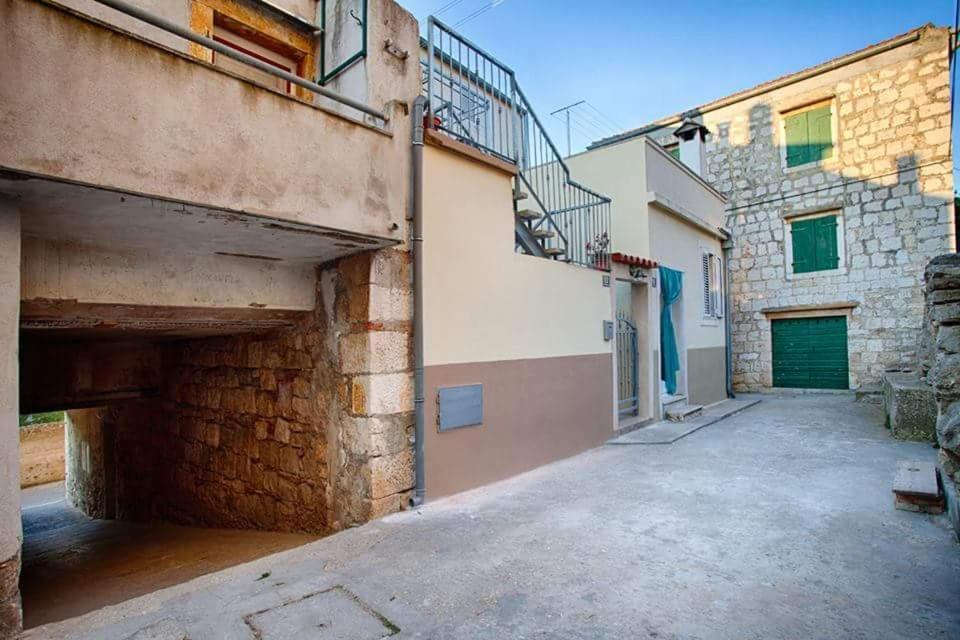 Apartment Domina Vis Dış mekan fotoğraf