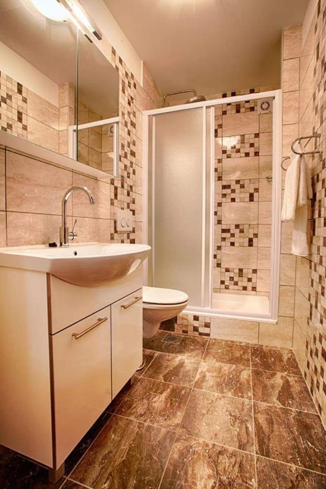 Apartment Domina Vis Dış mekan fotoğraf