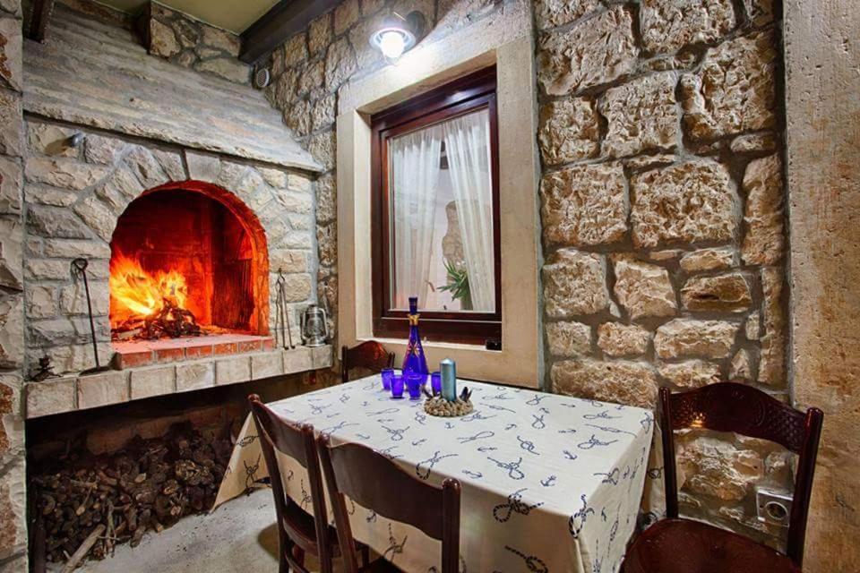 Apartment Domina Vis Dış mekan fotoğraf