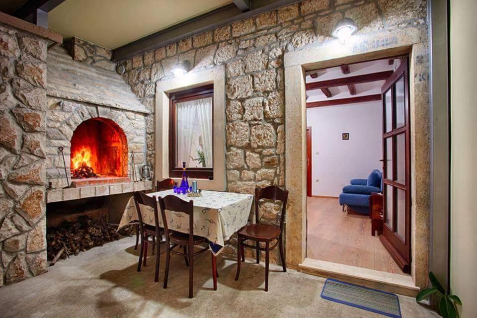 Apartment Domina Vis Dış mekan fotoğraf