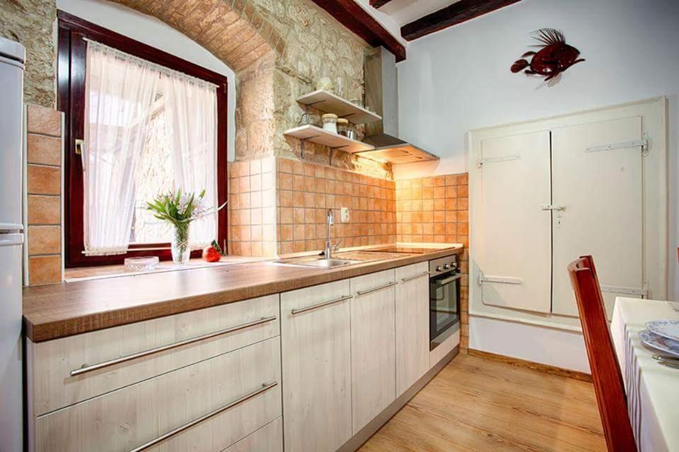 Apartment Domina Vis Dış mekan fotoğraf