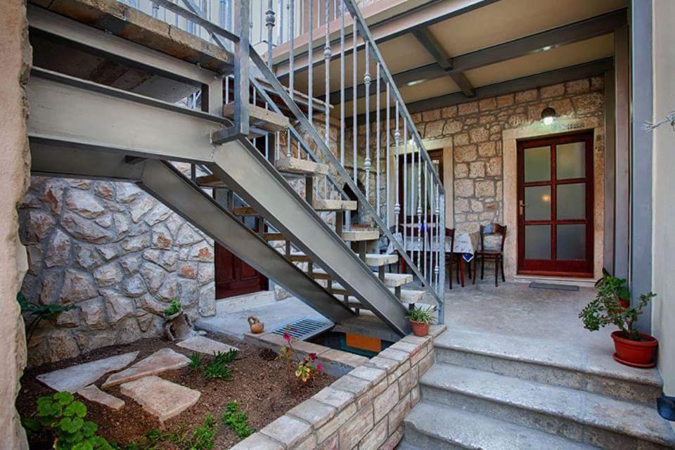 Apartment Domina Vis Dış mekan fotoğraf